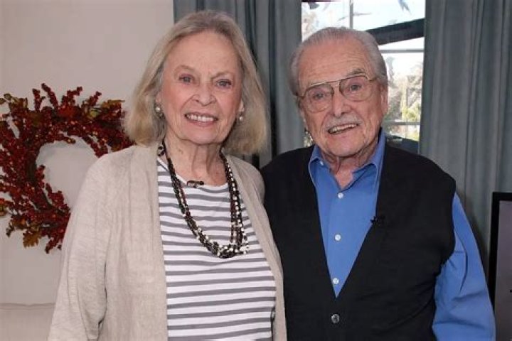 Charles Bartlett Net Worth