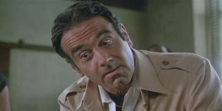 Dan Hedaya, Commando Dan Hedaya, Commando