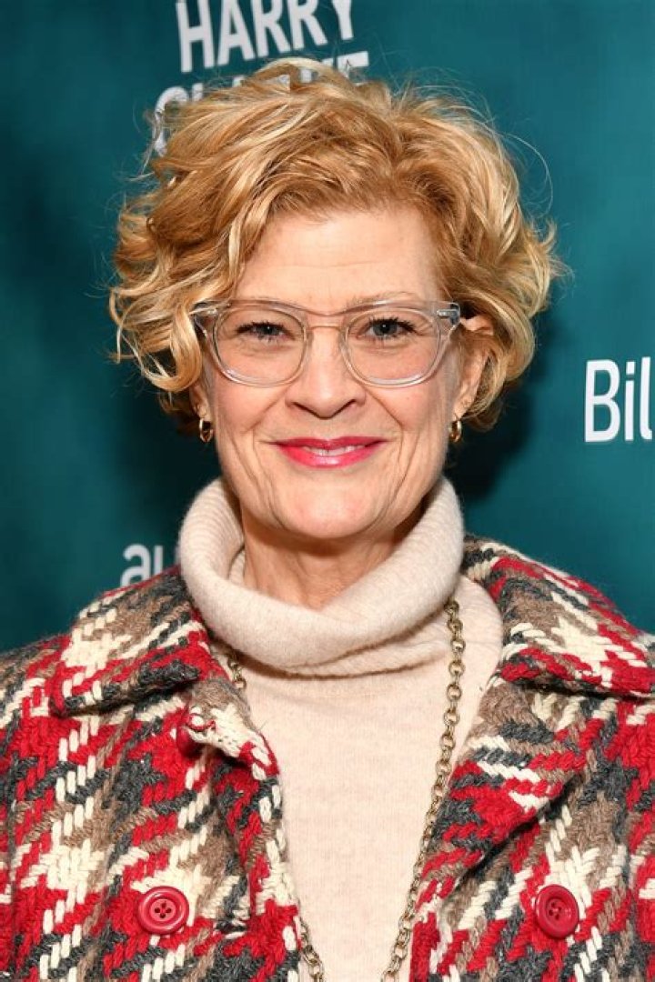 Dana Wheeler-Nicholson Net Worth