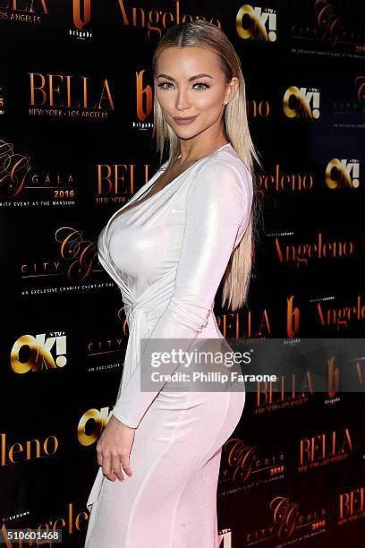 Lindsey Pelas Lindsey Pelas