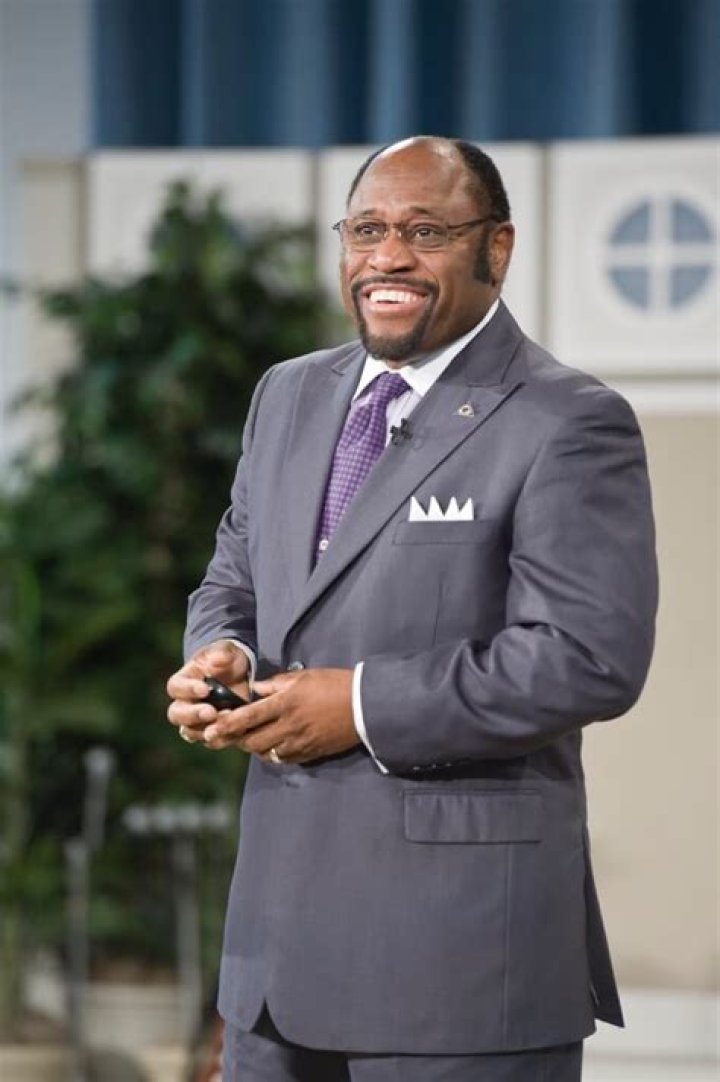 Myles Munroe Net Worth